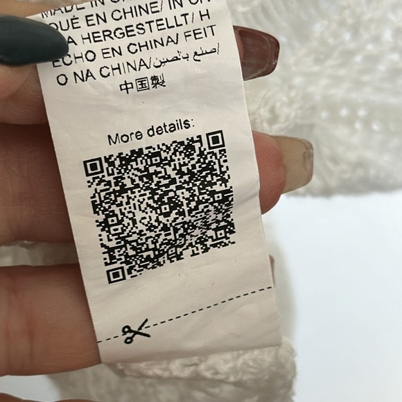 Size large crocheted, bathing suit cover white - Picture 10 of 10